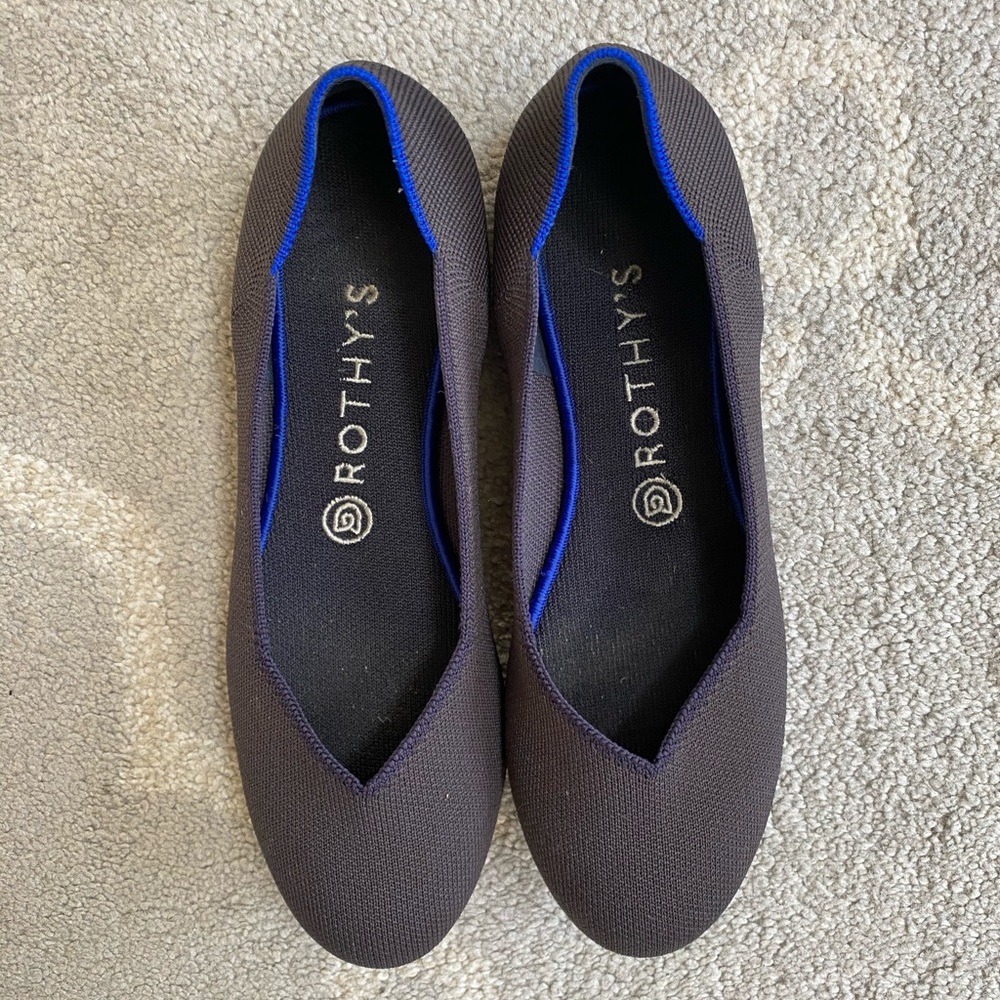 Rothys round toe flats